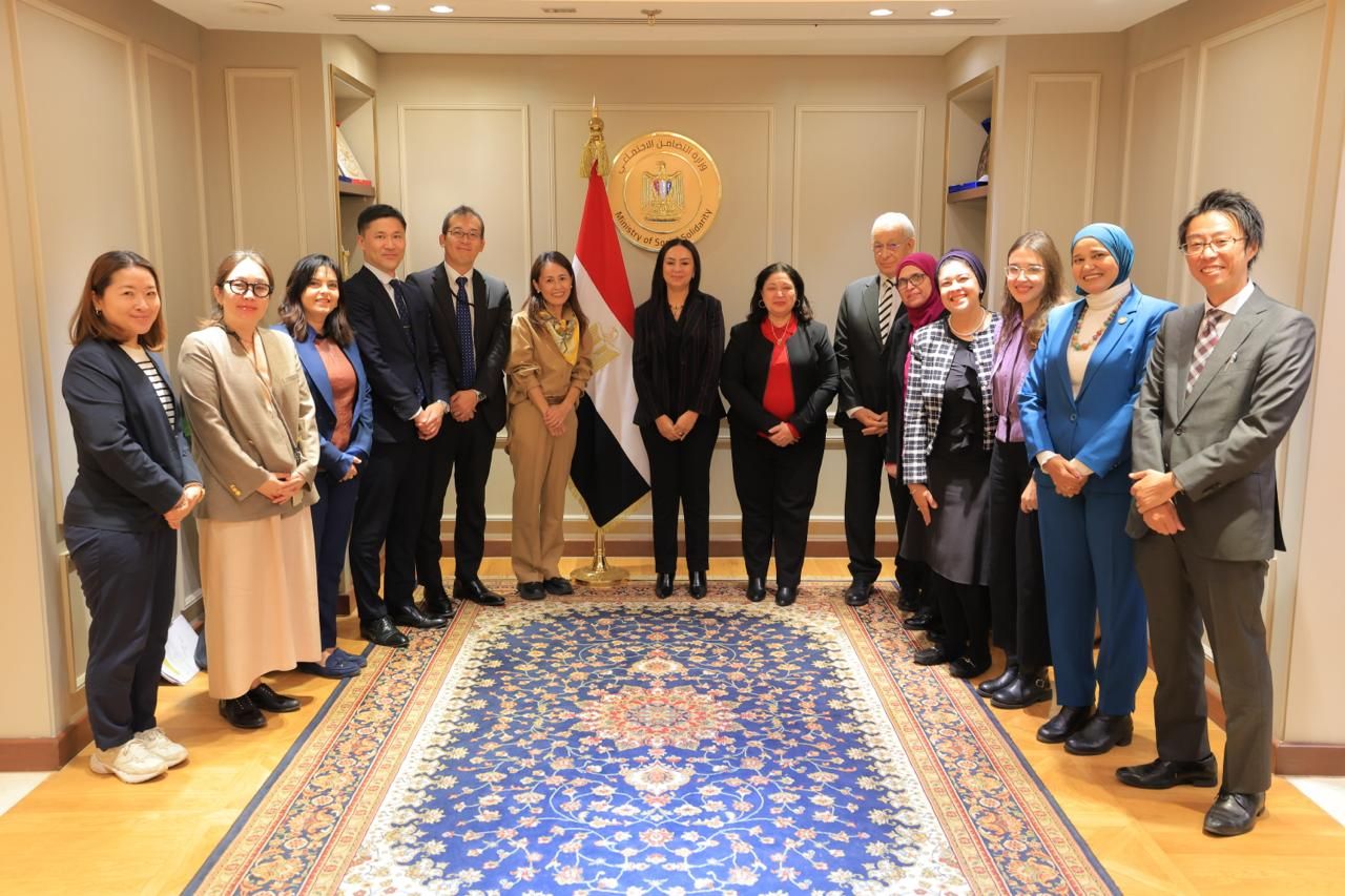 وزيرة التضامن الاجتماعي خلال اللقاء