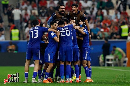 احتفال لاعبي الكويت بالهدف احتفال لاعبي الكويت بالهدف