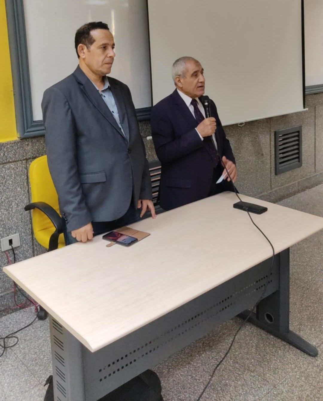 الدكتور محمد ثروت فى الأكاديمية الحديثة لعلوم الكمبيوتر وتكنولوجيا الإدارة (2) الدكتور محمد ثروت فى الأكاديمية الحديثة لعلوم الكمبيوتر وتكنولوجيا الإدارة (2)