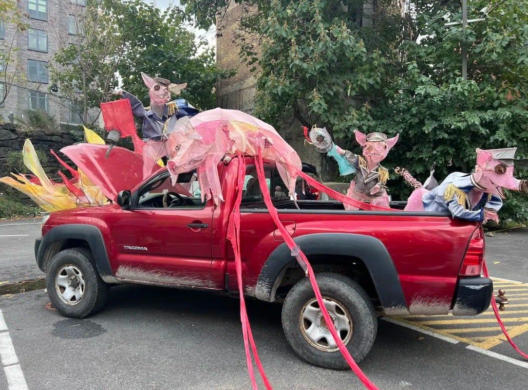 الخنازير تدمر العالم