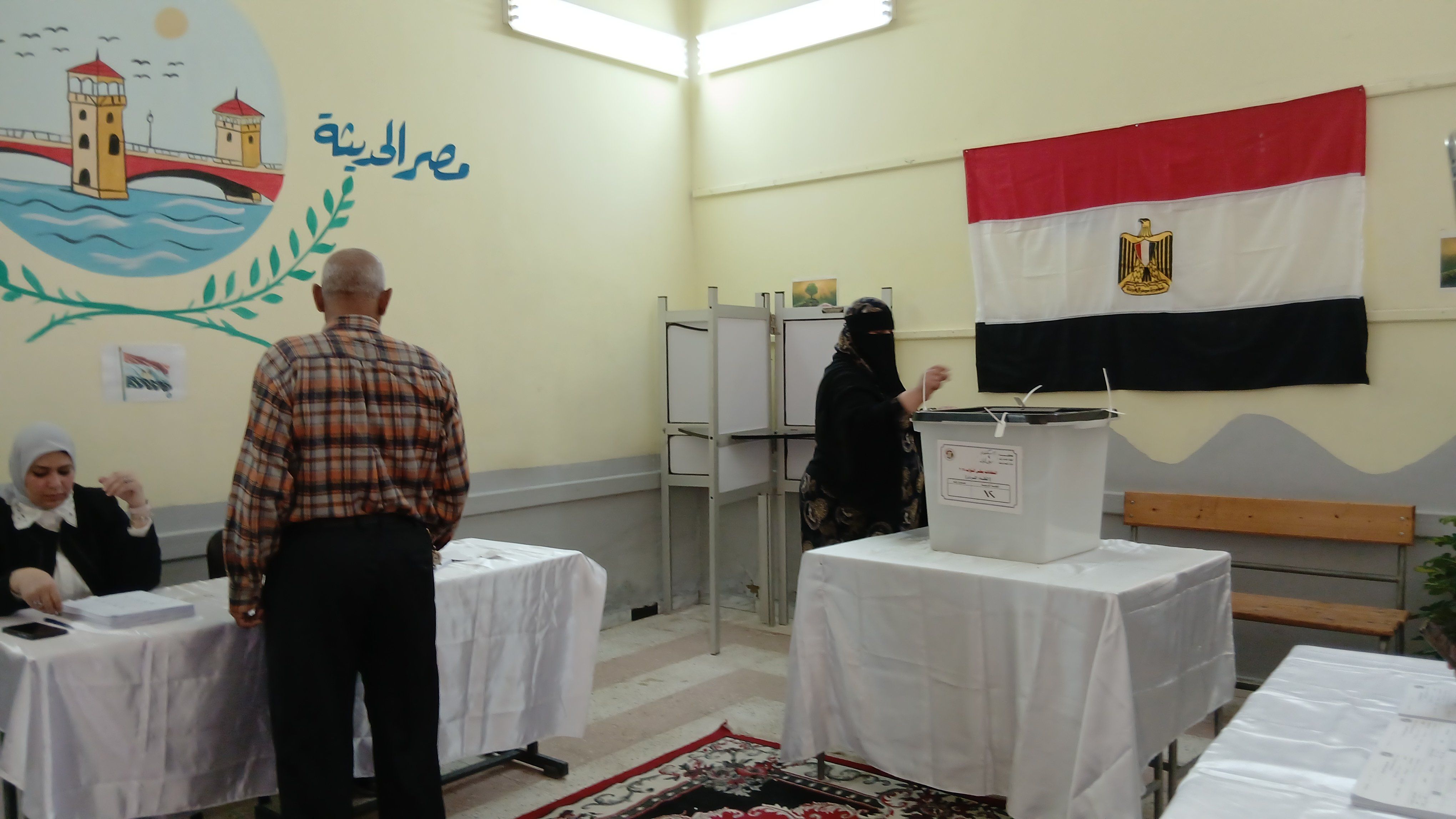 توافد علي جولة الإعادة لانتخابات مجلس النواب بالإسكندرية توافد علي جولة الإعادة لانتخابات مجلس النواب بالإسكندرية