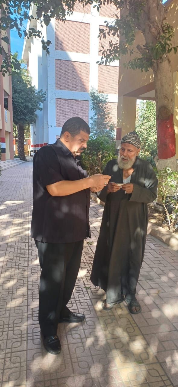 تزايد الإقبال على التصويت فى لجان الانتخاباية فى امبابة (5) تزايد الإقبال على التصويت فى لجان الانتخاباية فى امبابة (5)