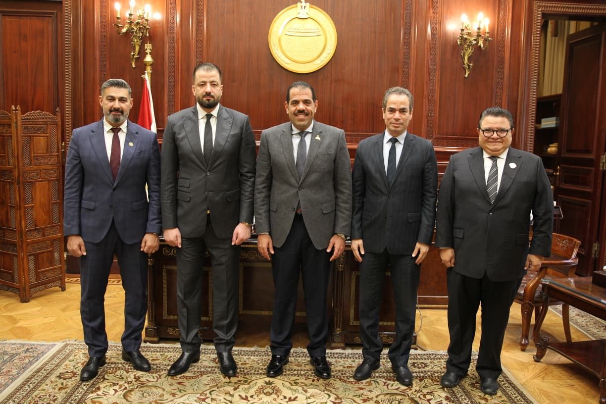 اجتماع اللجنه (3) اجتماع اللجنه (3)