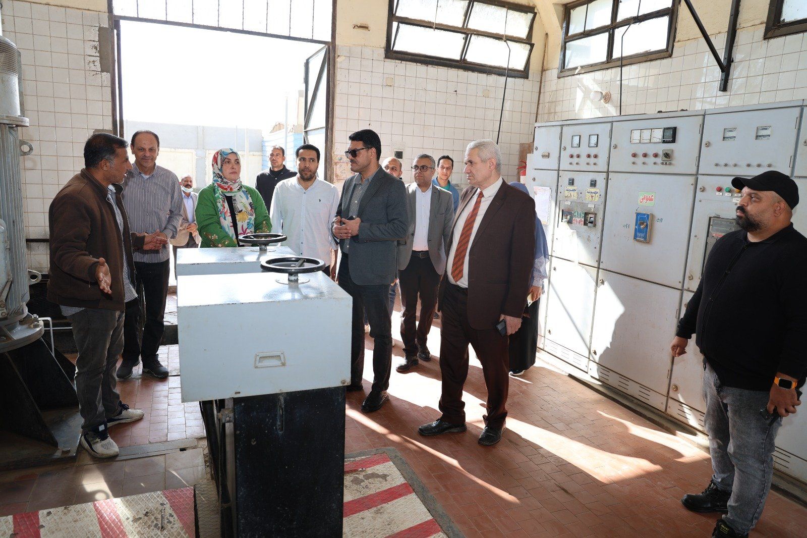 خلال الجولة بالمحطة خلال الجولة بالمحطة