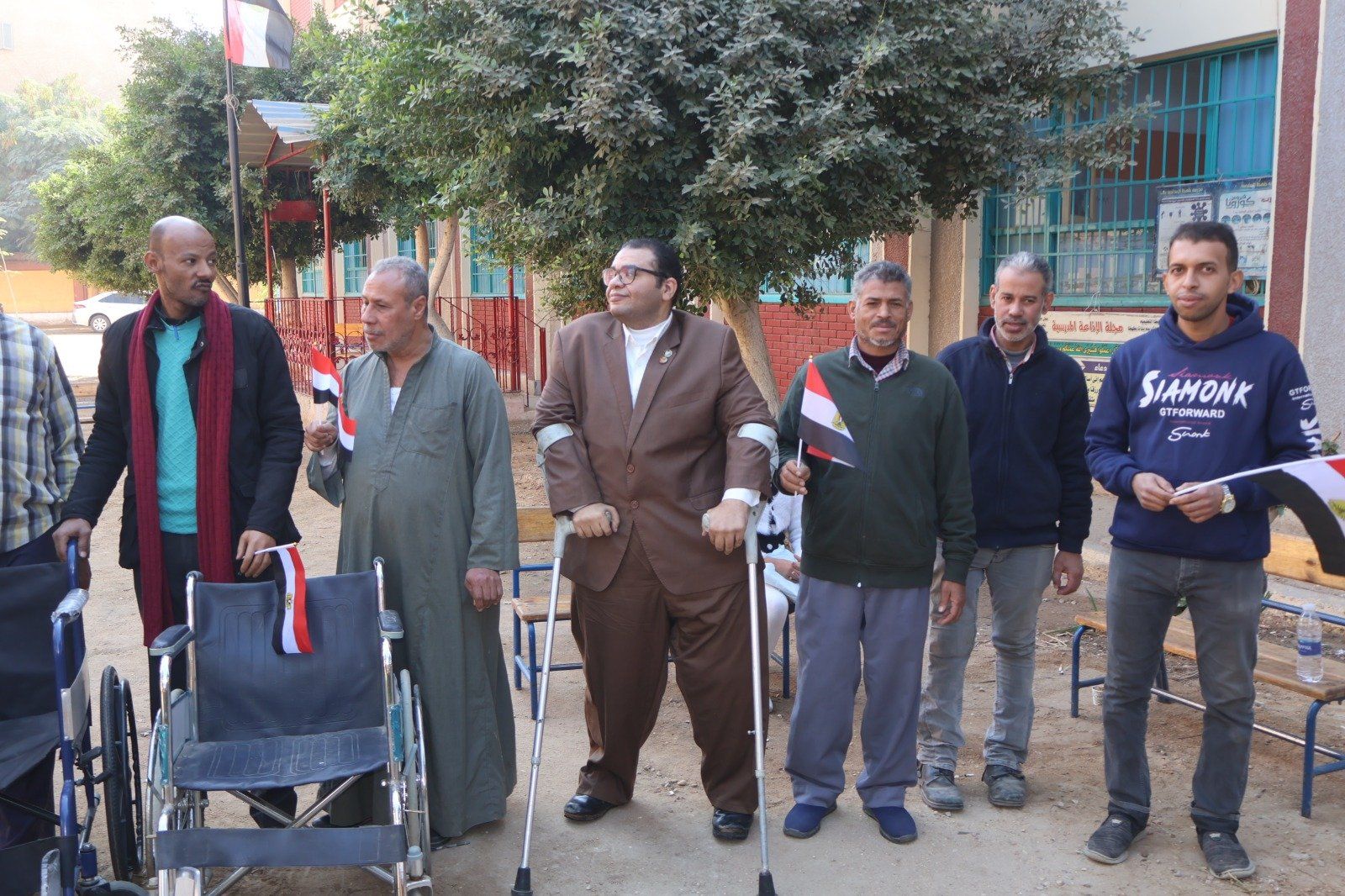 محافظ سوهاج يتفقد اللجان الانتخابية بمركزى جهينة وطهطا (5) محافظ سوهاج يتفقد اللجان الانتخابية بمركزى جهينة وطهطا (5)