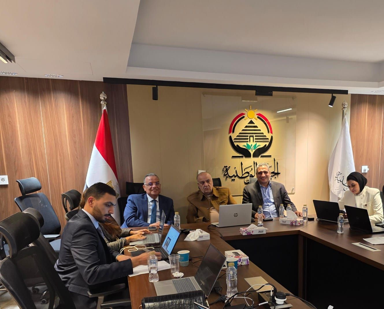 33da6037-9b99-4f87-a930-85975714f4f8 33da6037-9b99-4f87-a930-85975714f4f8