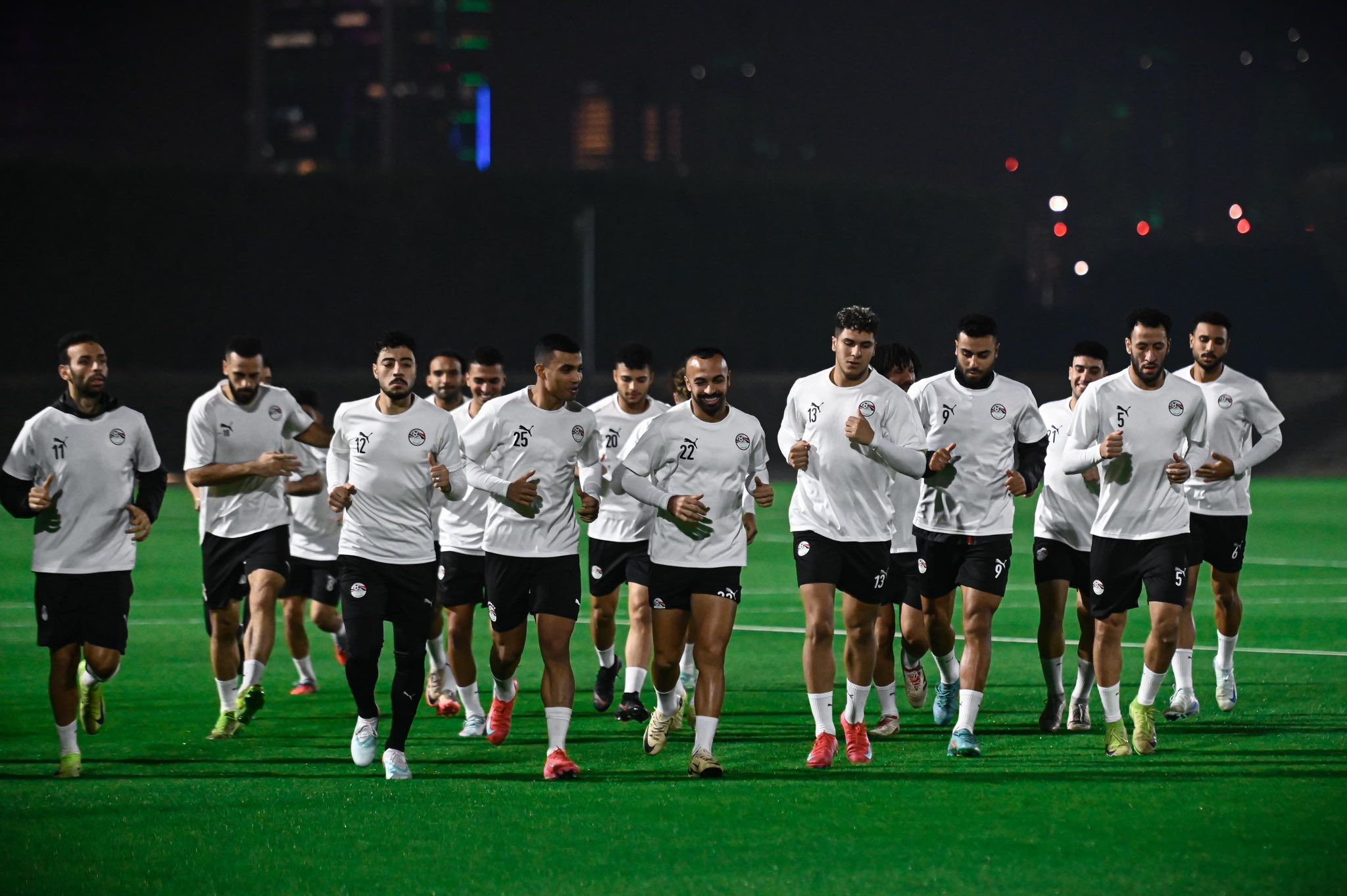 تدريب منتخب مصر استعدادا للامارات في كأس العرب (9) تدريب منتخب مصر استعدادا للامارات في كأس العرب (9)