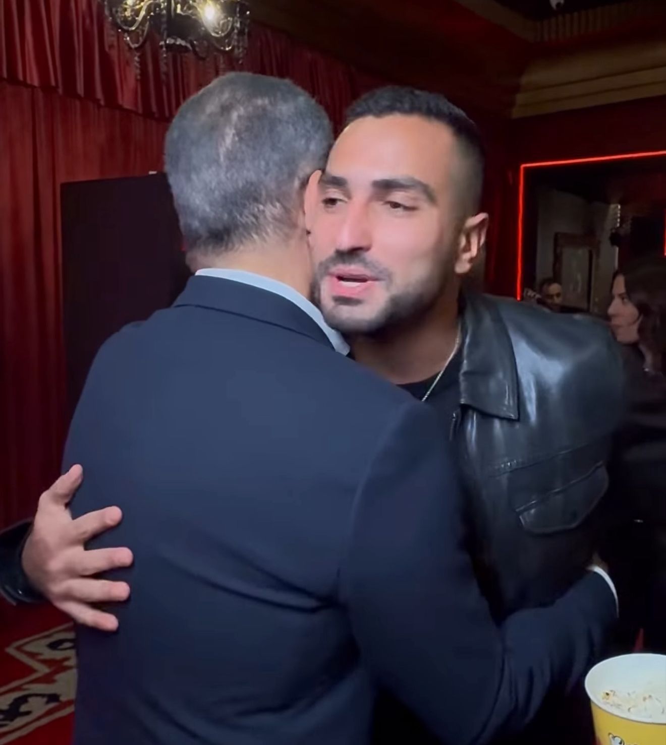 77fe71bb-4383-43ef-9b64-49bc9a8674db