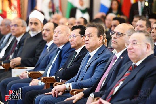 وزير الشبابا دكتور اشرف صبحى خلال الاجلسة الافتتاحية وزير الشبابا دكتور اشرف صبحى خلال الاجلسة الافتتاحية