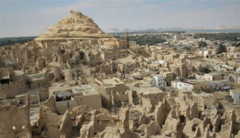 شال او المدينة القديمة بواحة سيوة شال او المدينة القديمة بواحة سيوة