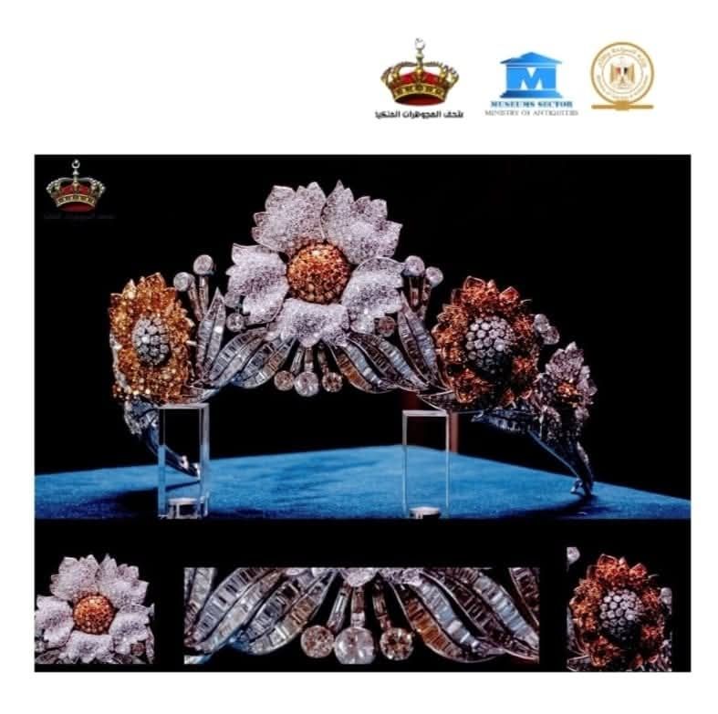 التاج مرصع بالألماس الابيض والأصفر التاج مرصع بالألماس الابيض والأصفر