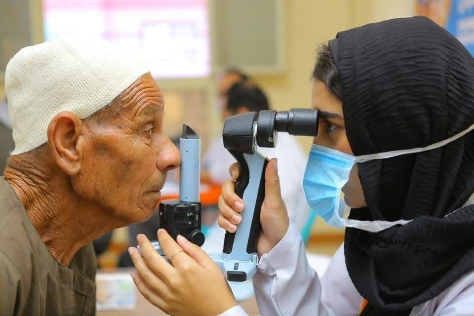 صناع الخير عضو التحالف الوطنى تسلم أهالي الغربية 4 آلاف نظارة طبية مجانية ضمن مبادرة تمكين (1) صناع الخير عضو التحالف الوطنى تسلم أهالي الغربية 4 آلاف نظارة طبية مجانية ضمن مبادرة تمكين (1)