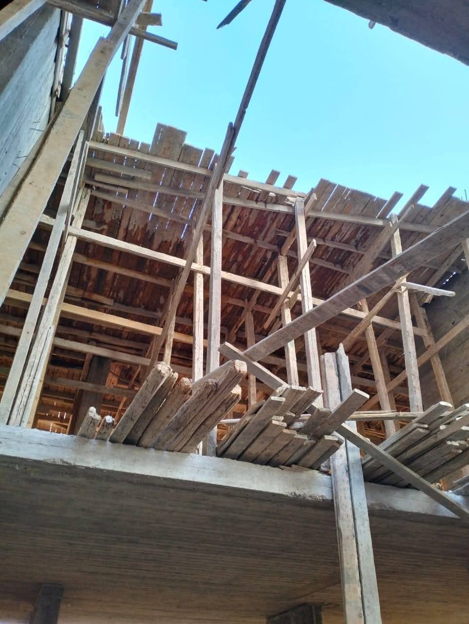 مقر تشييد العمارة التى سقط منها العمال أرضا (2) مقر تشييد العمارة التى سقط منها العمال أرضا (2)