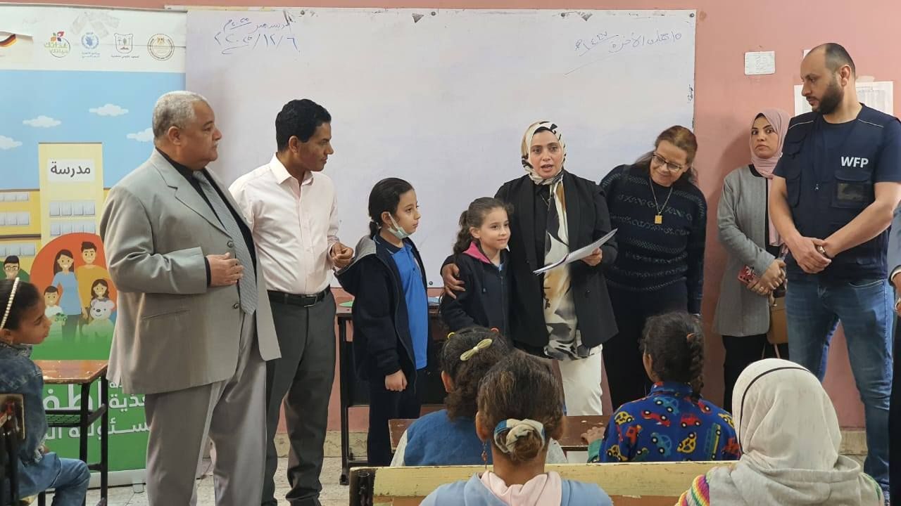 حملة توعية صحية بعدد من مدارس الأقصر بالتعاون مع وزارة الصحة وبرنامج الأغذية العالمي حملة توعية صحية بعدد من مدارس الأقصر بالتعاون مع وزارة الصحة وبرنامج الأغذية العالمي