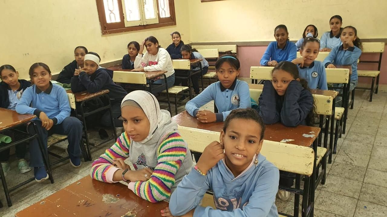 حملة توعية صحية بعدد من مدارس الأقصر بالتعاون مع وزارة الصحة حملة توعية صحية بعدد من مدارس الأقصر بالتعاون مع وزارة الصحة