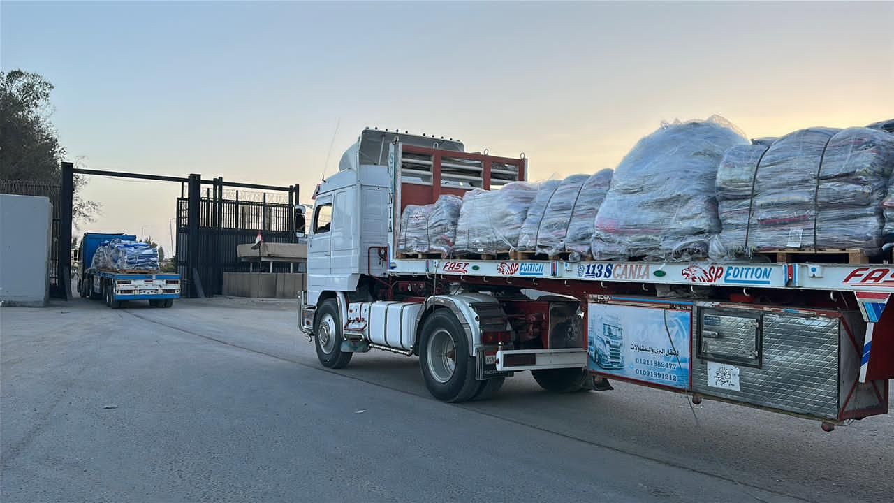 مساعدات مصر الى غزة مساعدات مصر الى غزة