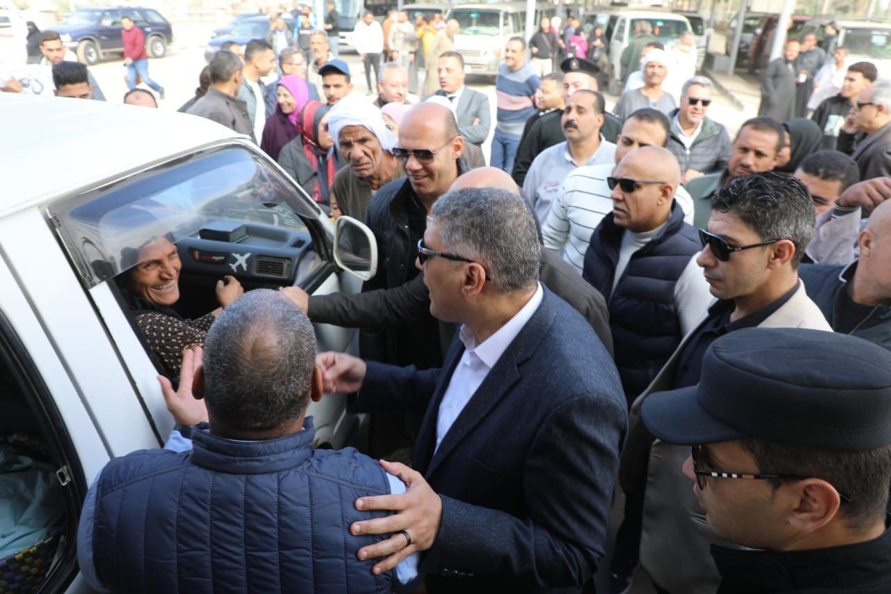 جانب من تفقد محافظ الجيزة جانب من تفقد محافظ الجيزة