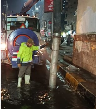 عمليات شفط مياه الامطار (2) عمليات شفط مياه الامطار (2)