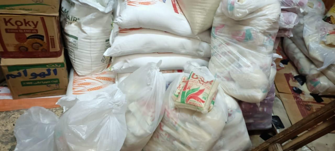 ضبط سلع غذائية منتهية الصلاحية ضبط سلع غذائية منتهية الصلاحية