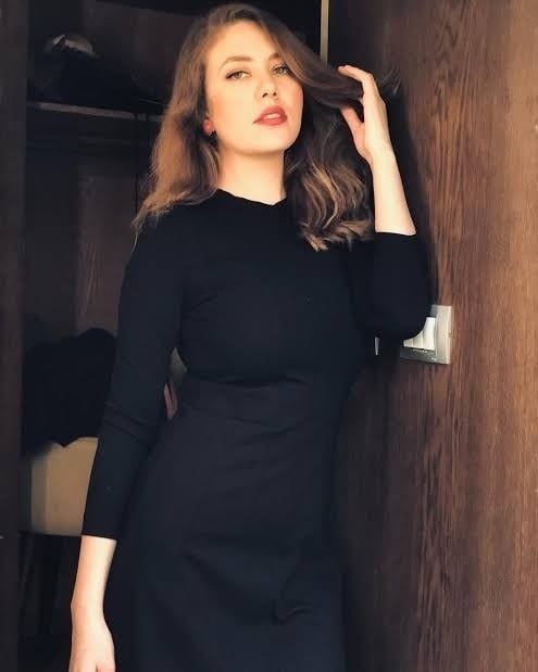 النجمة رحمة حسن النجمة رحمة حسن