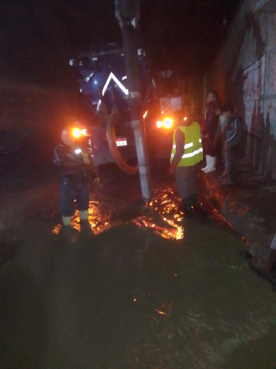 عمليات شفط مياه الامطار (1) عمليات شفط مياه الامطار (1)