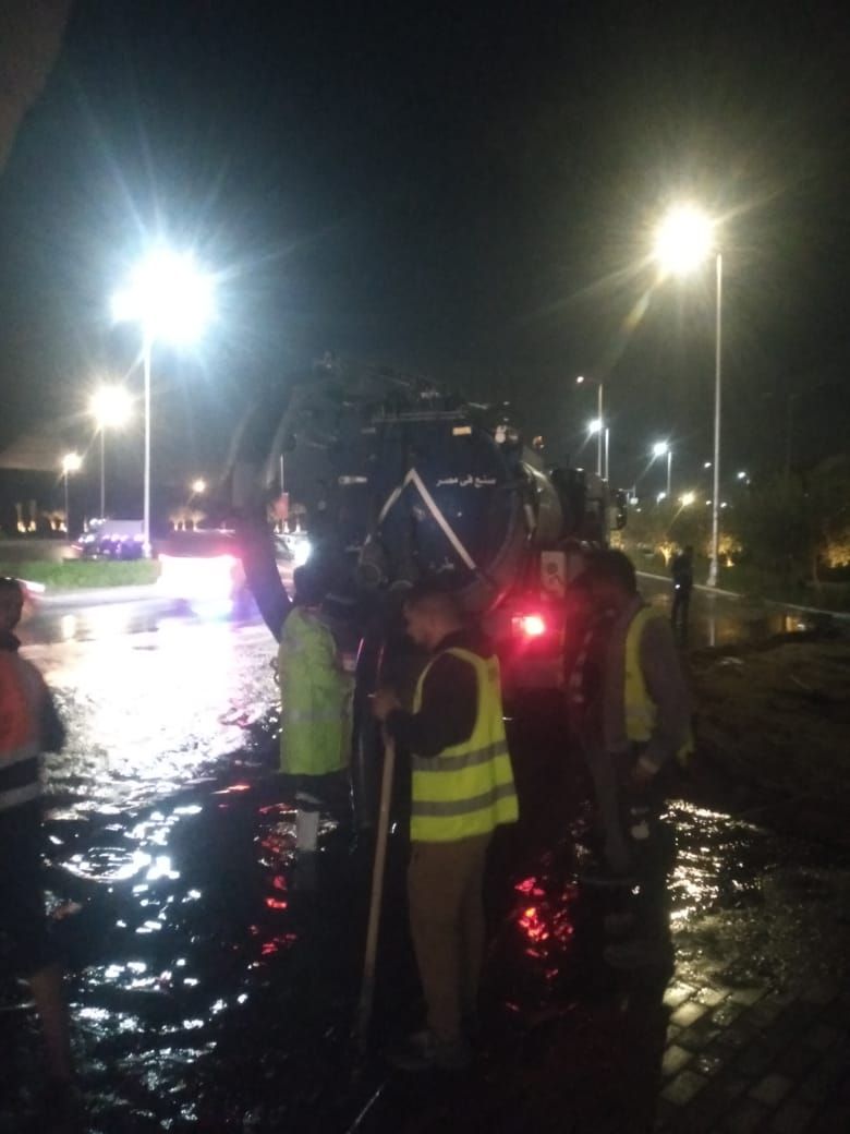 عمليات شفط مياه الامطار (5) عمليات شفط مياه الامطار (5)