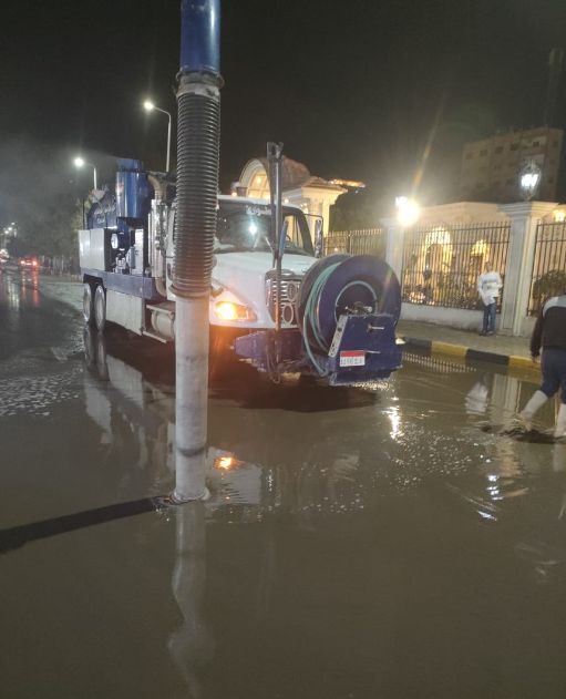 عمليات شفط مياه الامطار (1) عمليات شفط مياه الامطار (1)