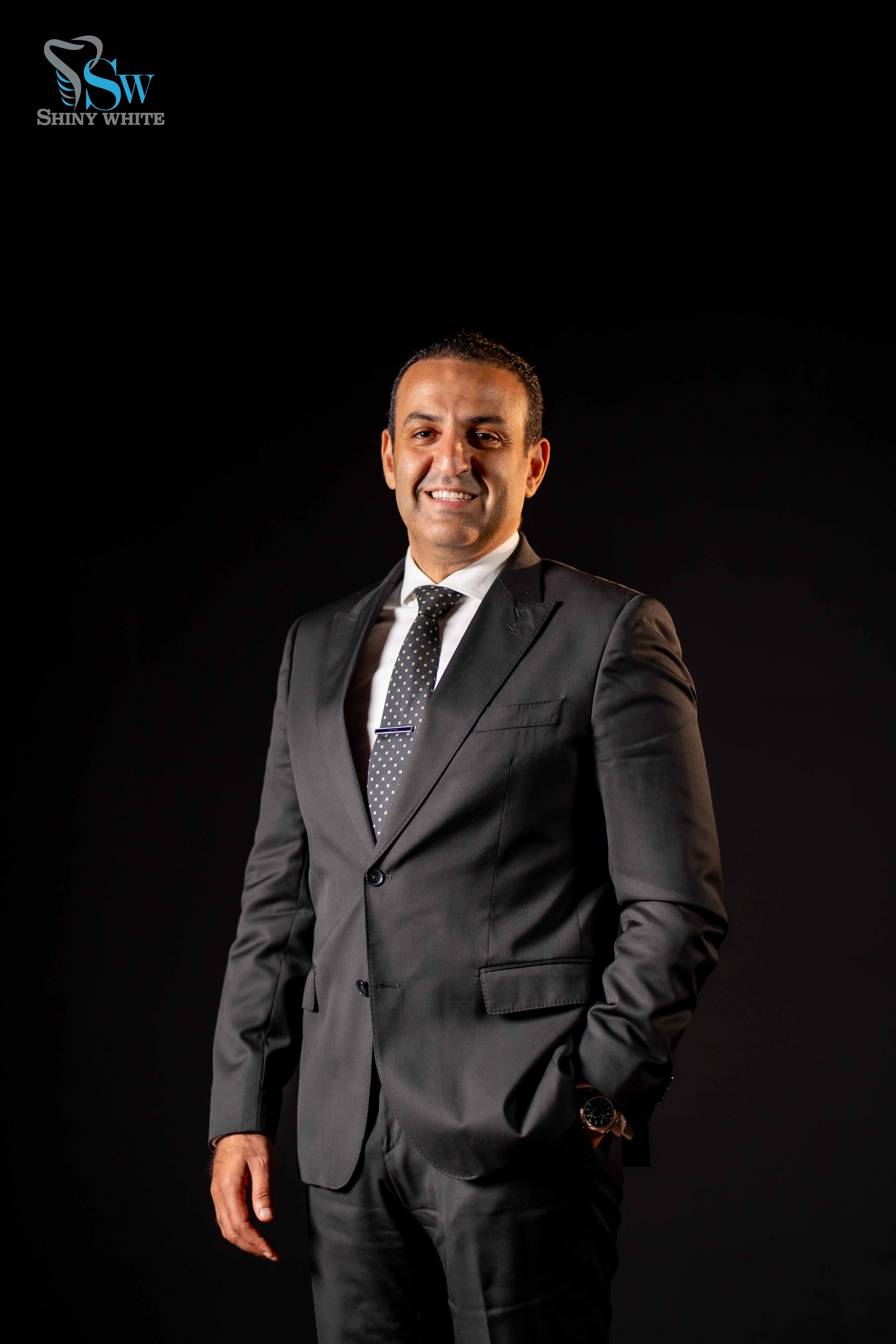 الدكتور شادي علي حسين أستاذ طب الأسنان بجامعة عين شمس