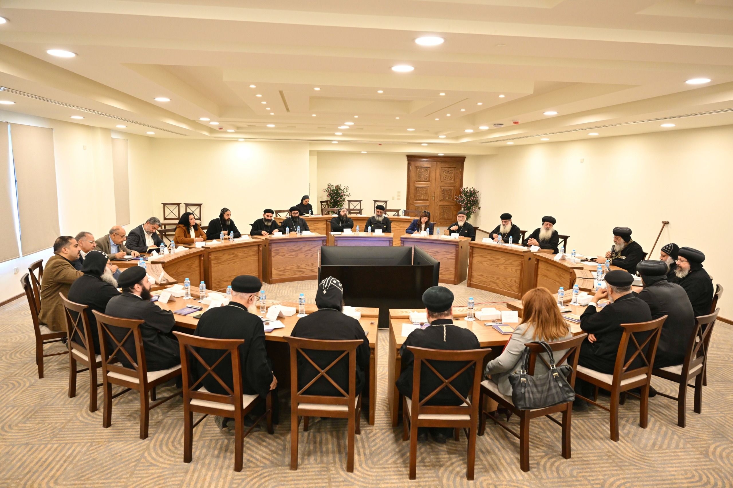 قداسة البابا يلتقي ممثلي الكليات والمعاهد اللاهوتية بأكاديمية مارمرقس قداسة البابا يلتقي ممثلي الكليات والمعاهد اللاهوتية بأكاديمية مارمرقس