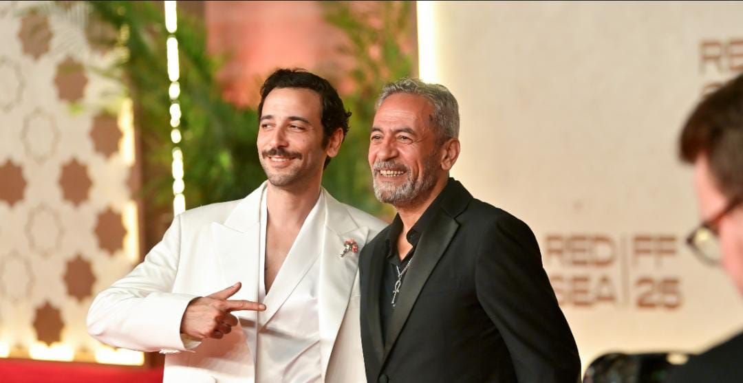 استقبال حافل للفيلم المصري القصص بحضور أمير المصري ونيللي كريم ولبلبة وإلهام شاهين وهنا شيخة بالبحر الأحمر (6) استقبال حافل للفيلم المصري القصص بحضور أمير المصري ونيللي كريم ولبلبة وإلهام شاهين وهنا شيخة بالبحر الأحمر (6)