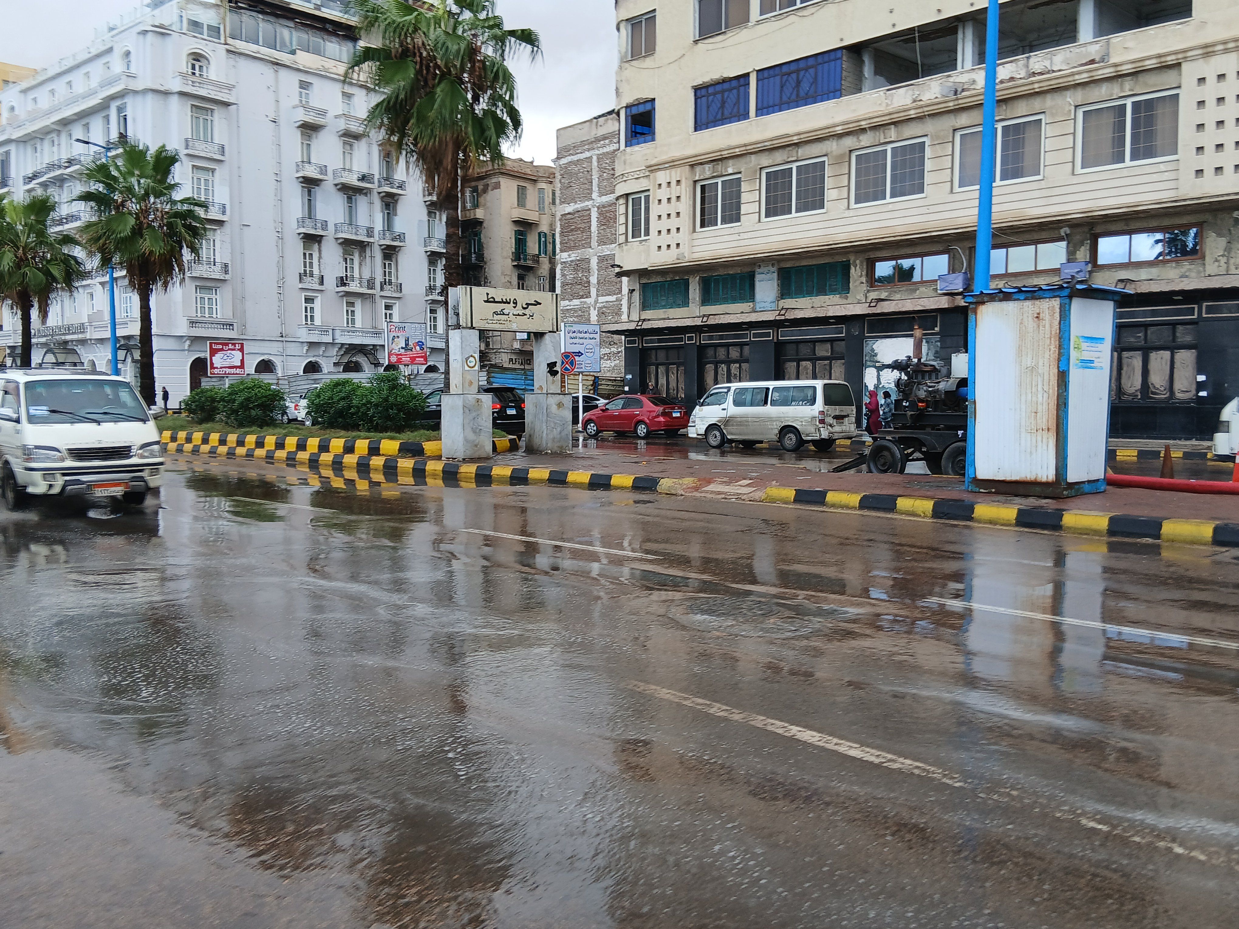 امطار غزيرة تضرب الإسكندرية امطار غزيرة تضرب الإسكندرية