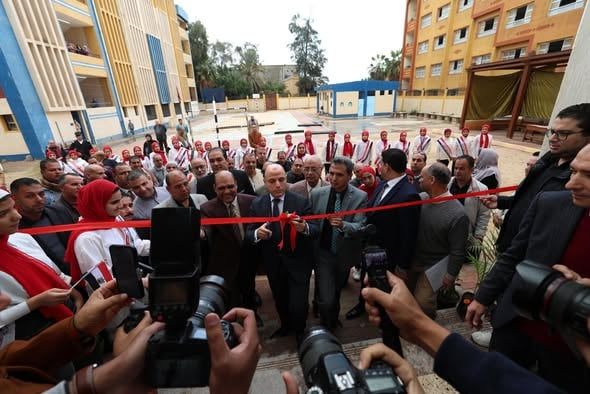 محافظ كفر الشيخ يفتتح أعمال تطوير مدرسة الشهيد أبو المجد القاضي الإعدادية بدسوق محافظ كفر الشيخ يفتتح أعمال تطوير مدرسة الشهيد أبو المجد القاضي الإعدادية بدسوق