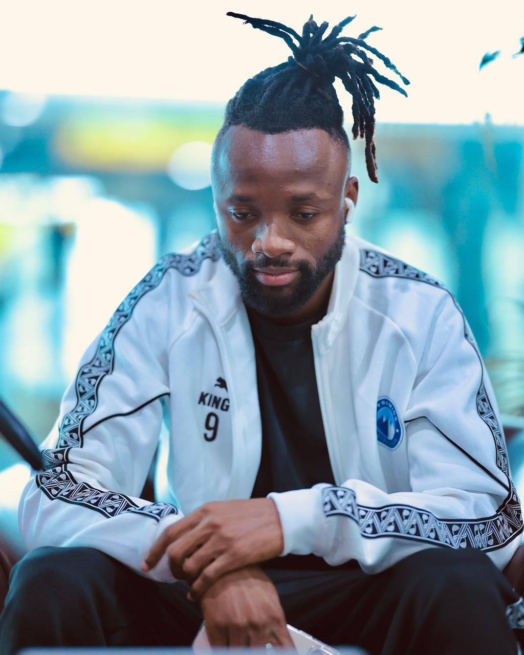 فيستون ماييلى فيستون ماييلى