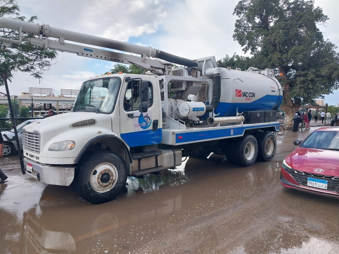 المعدات تبدأ التعامل الفوري المعدات تبدأ التعامل الفوري