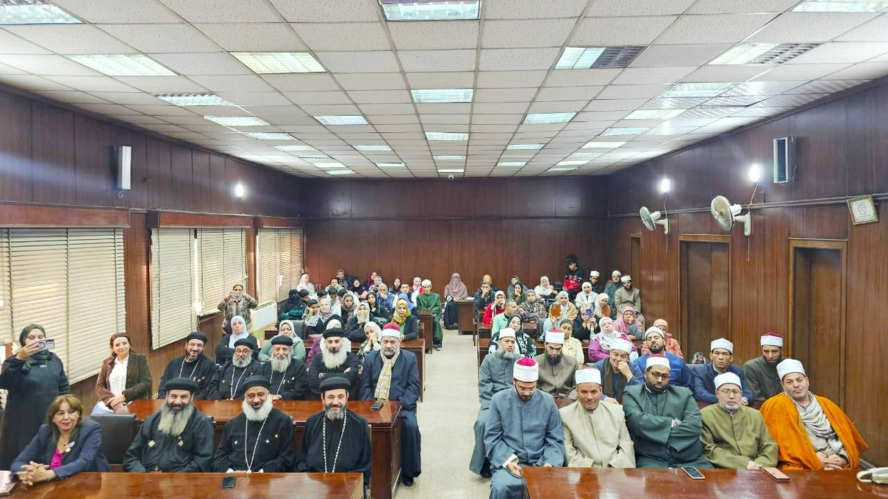 حضور مشايخ وقساوسة للحملة حضور مشايخ وقساوسة للحملة