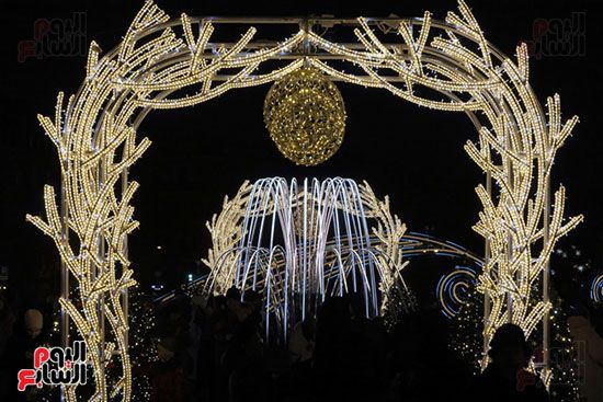 مجستمات مضيئة تزين سانت بطرسبرج مجستمات مضيئة تزين سانت بطرسبرج