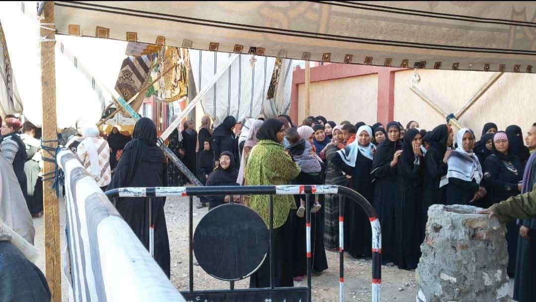 المرأة المنياوية تتصدر مشهد اقبال الناخبين (2) المرأة المنياوية تتصدر مشهد اقبال الناخبين (2)