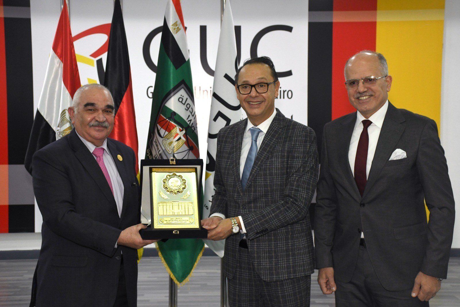 502b1a9e-0dca-4cac-88cb-c15ccdec1156 502b1a9e-0dca-4cac-88cb-c15ccdec1156