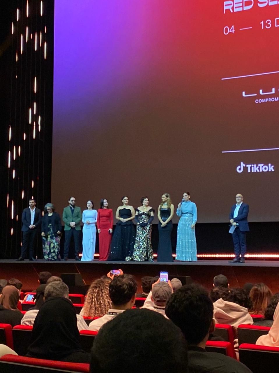 استقبال حافل بالفيلم المصري جوازة ولا جنازة بمهرجان البحر الأحمر (4) استقبال حافل بالفيلم المصري جوازة ولا جنازة بمهرجان البحر الأحمر (4)