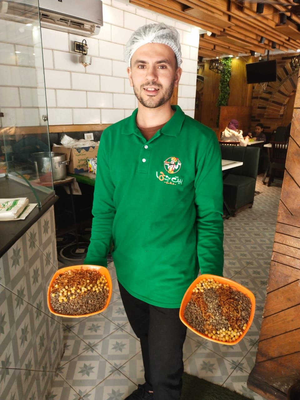 أطباق الكشري بعد التحضير أطباق الكشري بعد التحضير