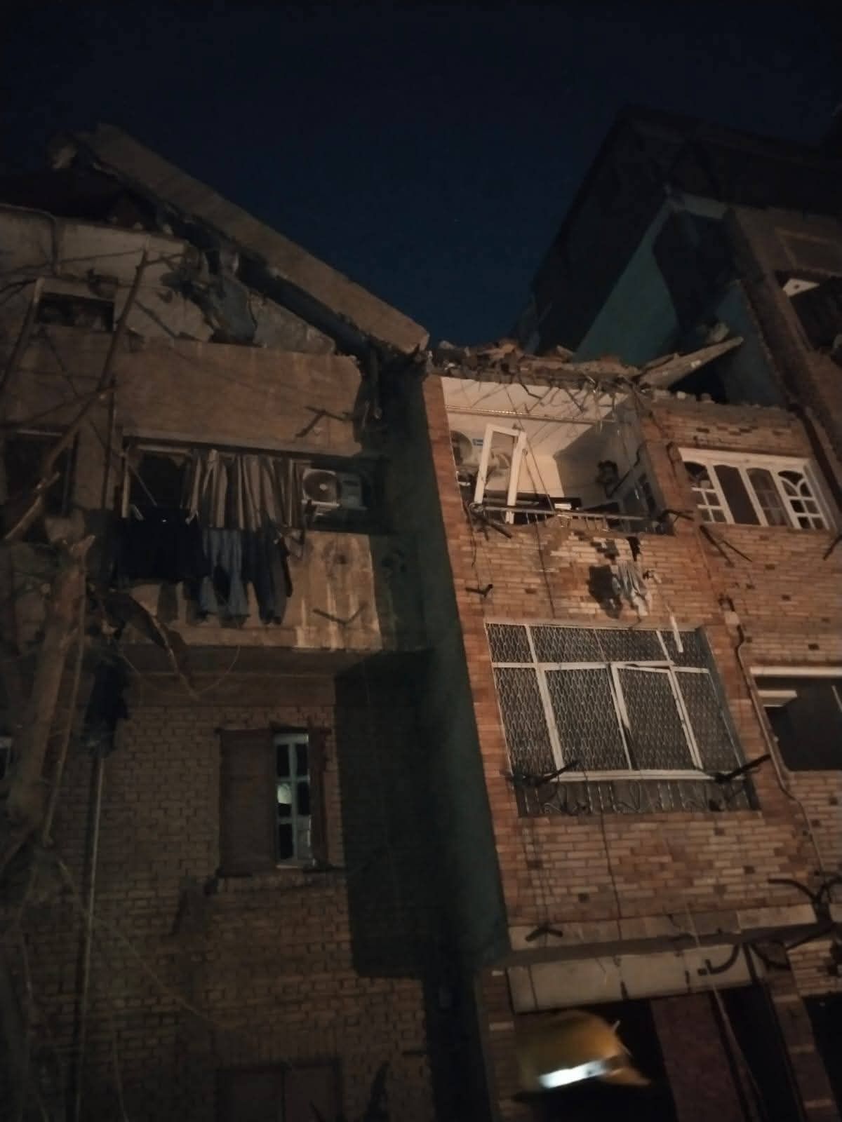 انهيار عقار إمبابة (7) انهيار عقار إمبابة (7)