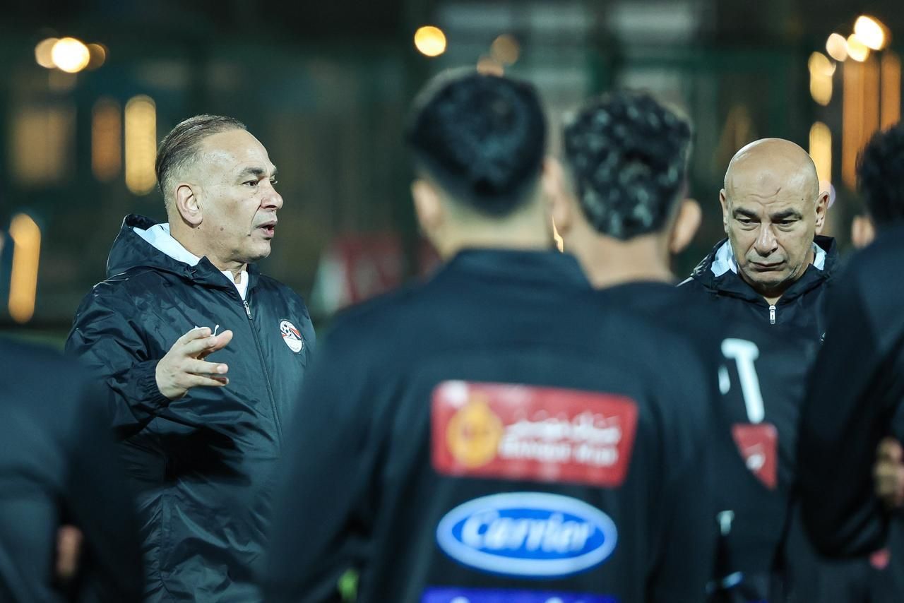 منتخب مصر يواصل تدريباته بالهدف (9) منتخب مصر يواصل تدريباته بالهدف (9)
