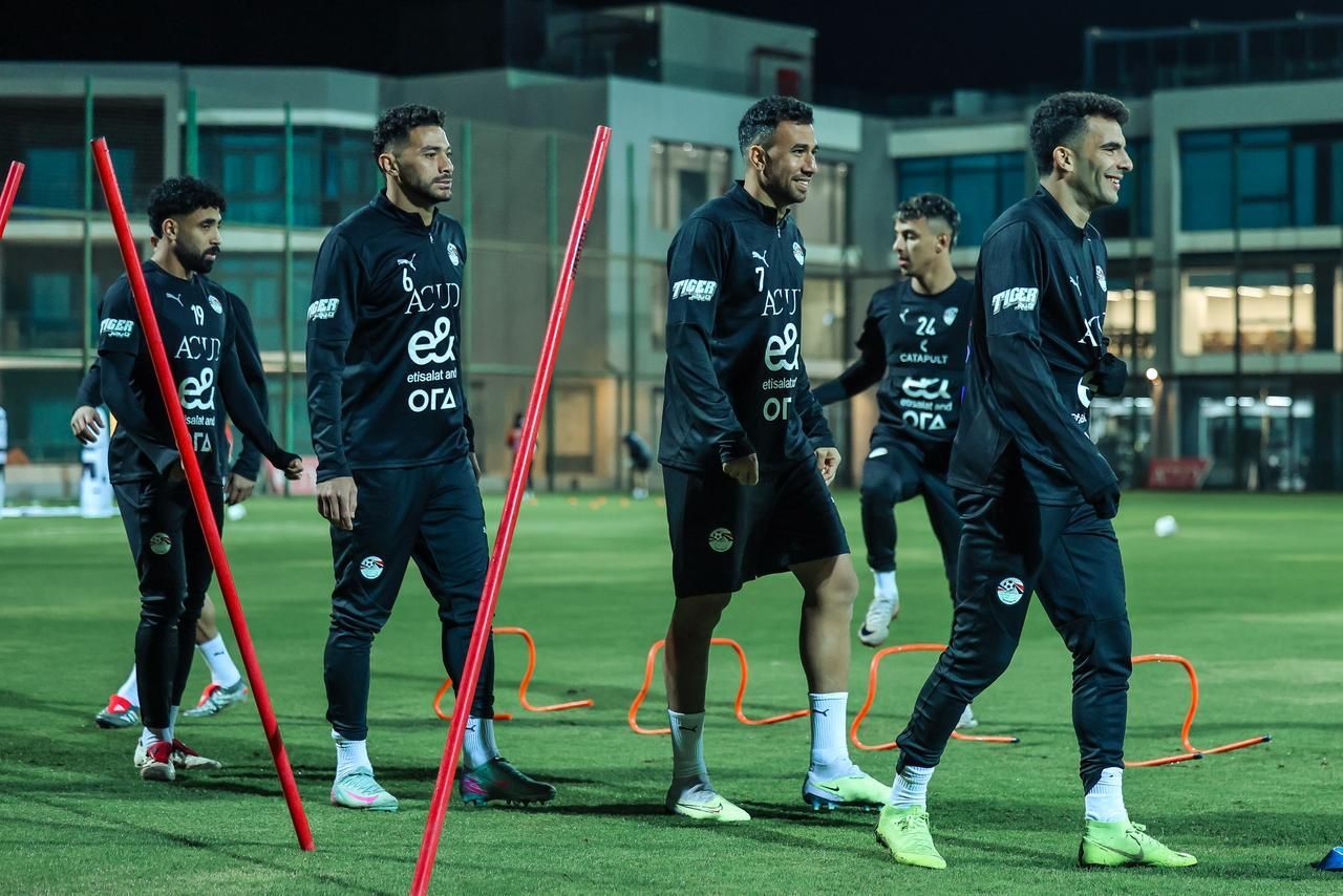 منتخب مصر يواصل تدريباته بالهدف (8) منتخب مصر يواصل تدريباته بالهدف (8)