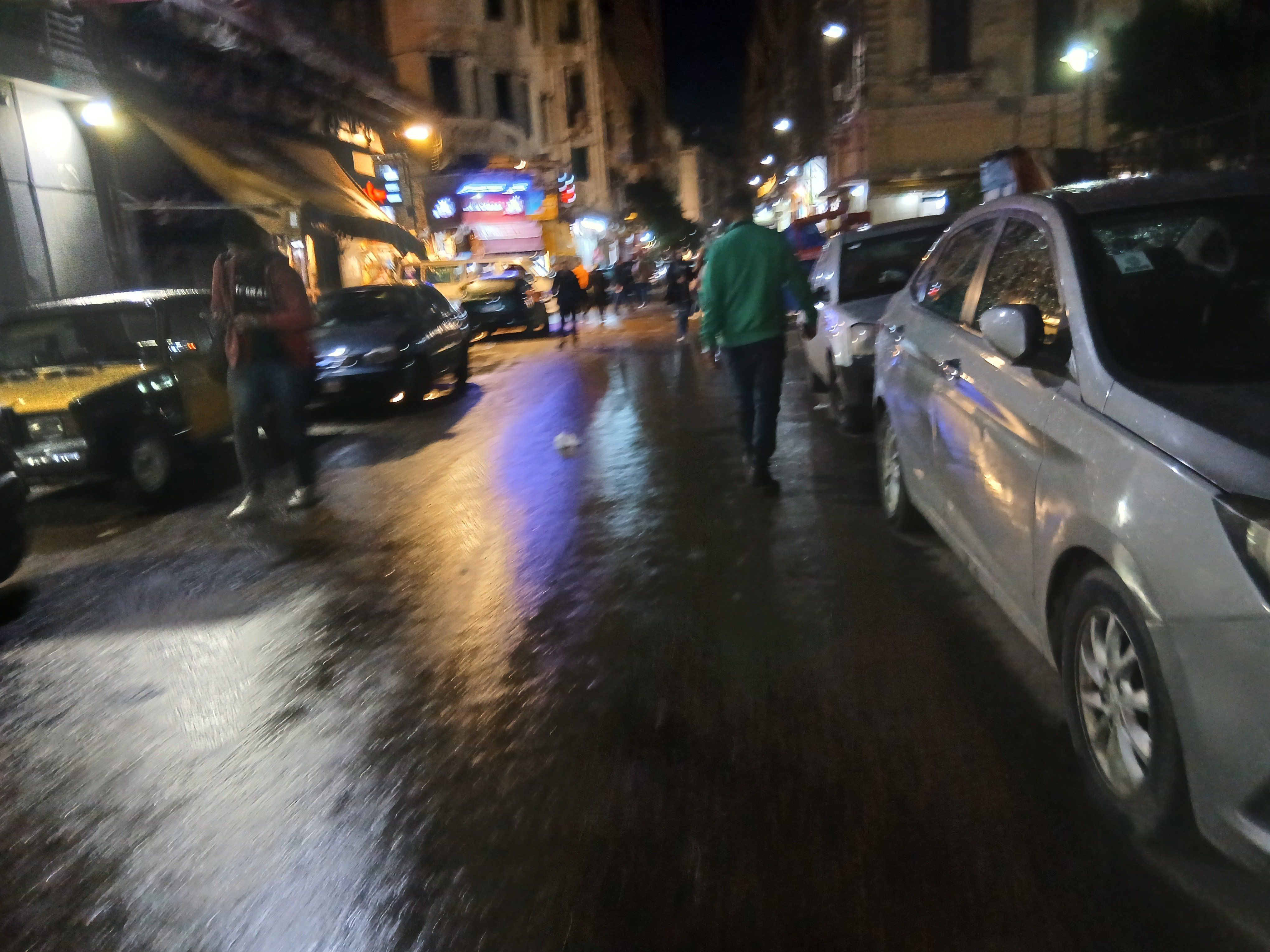 امطار ليلا في الإسكندرية