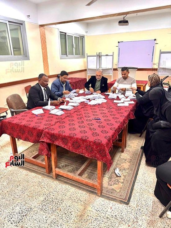 145185-فرز-اصوات-الناخبين-بالبحيرة 145185-فرز-اصوات-الناخبين-بالبحيرة