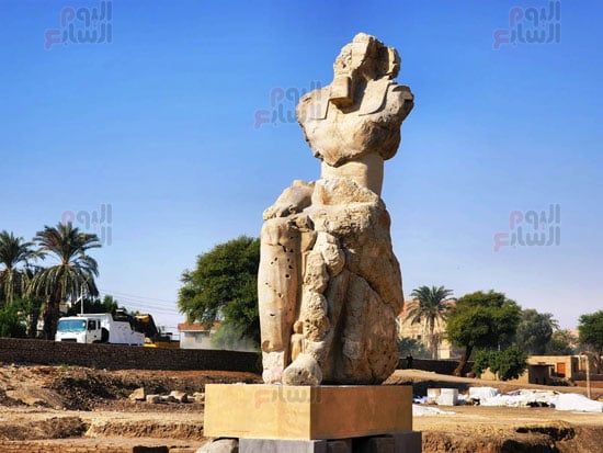 تنصيب-تماثيل-الملك-أمنحتب-الثالث-في-معبد-ملايين-السنين-بالبر-الغربى-(11) تنصيب-تماثيل-الملك-أمنحتب-الثالث-في-معبد-ملايين-السنين-بالبر-الغربى-(11)