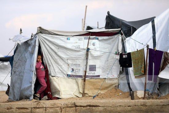 خيام غير موهلة للعييش خيام غير موهلة للعييش