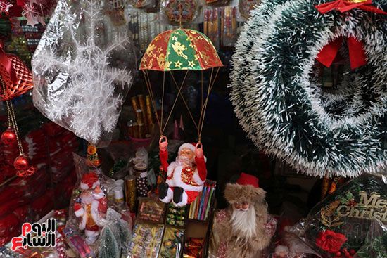 مجسمات مختلفة لبابا نويل مجسمات مختلفة لبابا نويل