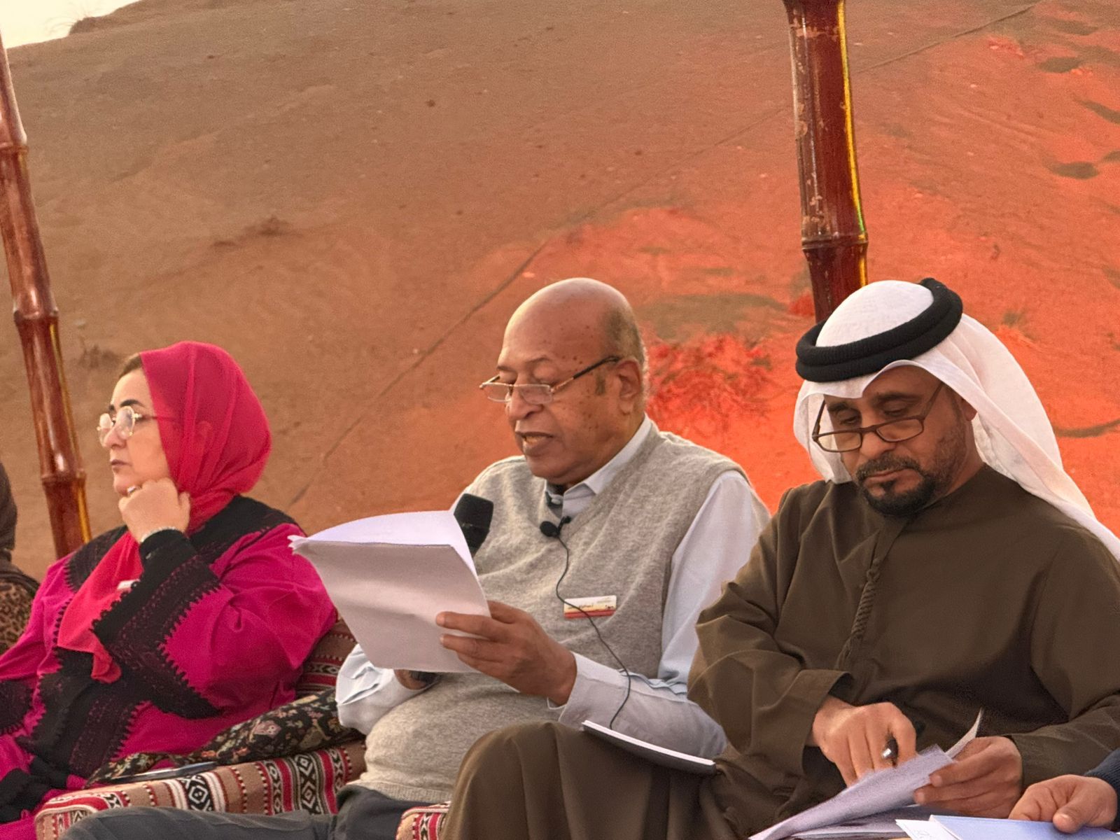 b8e82393-8ac2-415a-9afc-94abdb462ecd b8e82393-8ac2-415a-9afc-94abdb462ecd