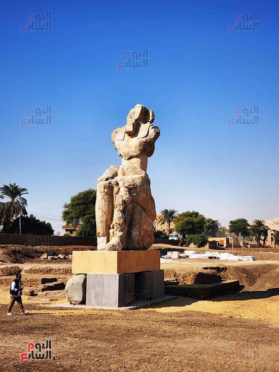 تنصيب-تماثيل-الملك-أمنحتب-الثالث-في-معبد-ملايين-السنين-بالبر-الغربى-(12) تنصيب-تماثيل-الملك-أمنحتب-الثالث-في-معبد-ملايين-السنين-بالبر-الغربى-(12)